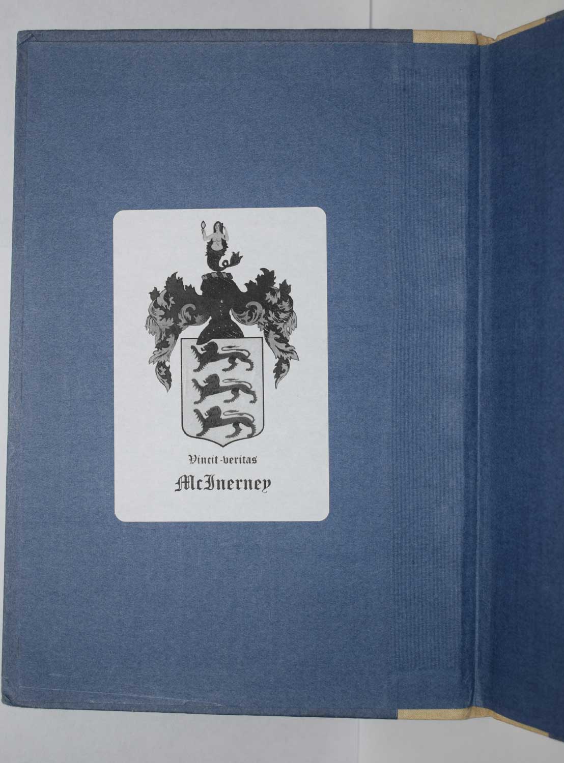The King of the Great Clock Tower, Commentaries and Poems. Limited Edition. Cuala Press.