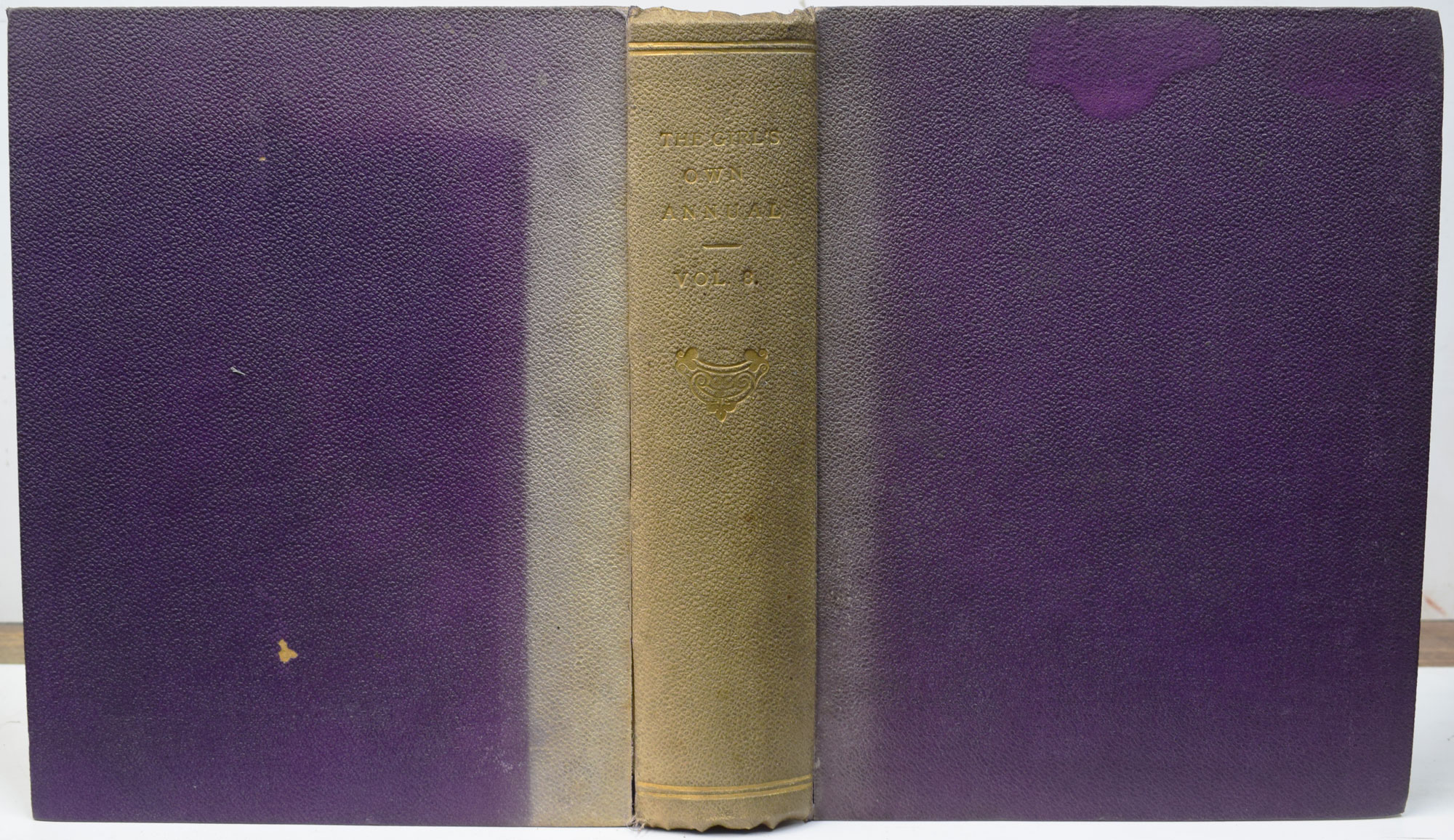 The Girl's Own Annual. Volume 8. October 1886 - November 1887.